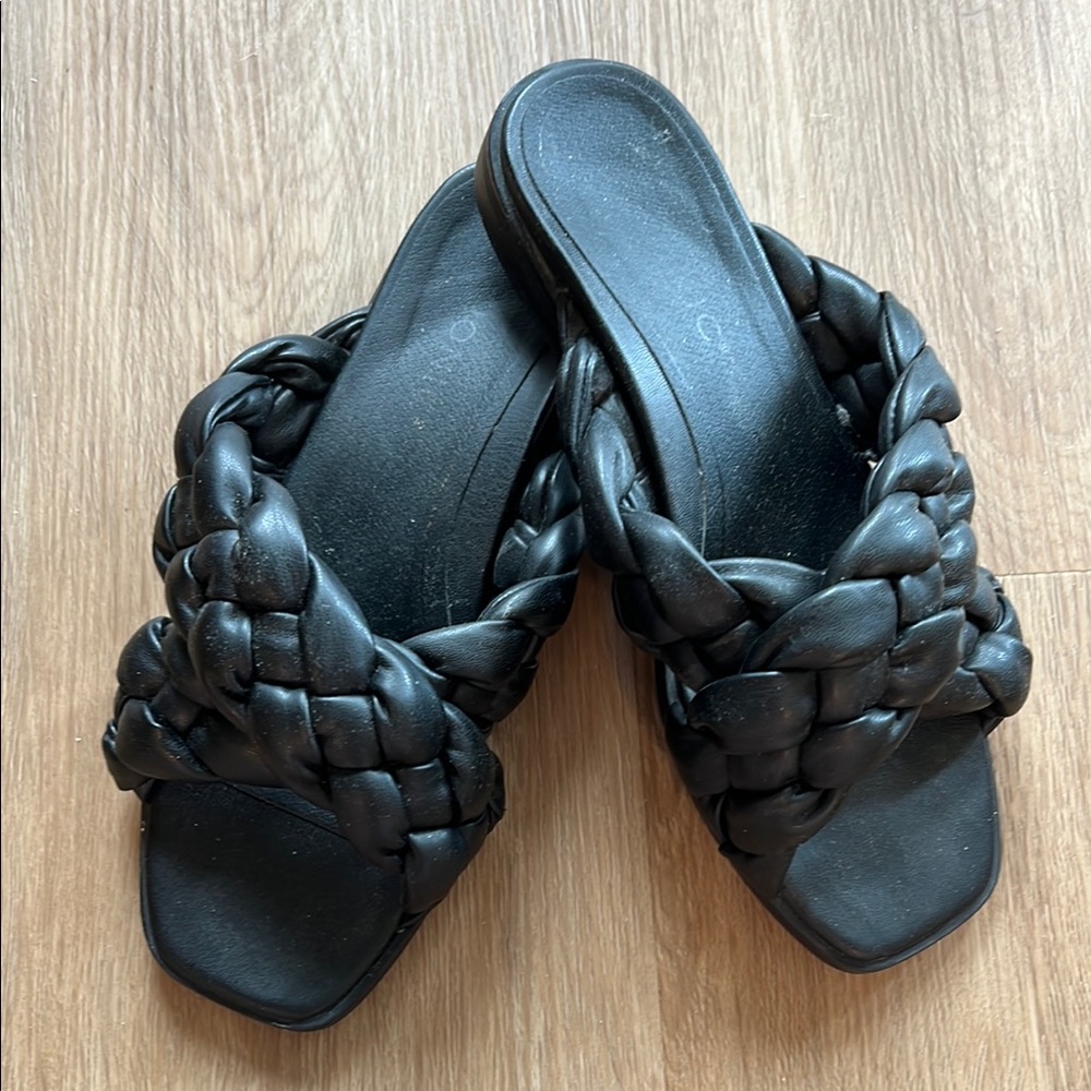 Black Braided Slide Sandals - Women's Fashion